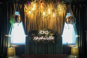 Interior - Stylish Industrial Apartment in Nashville (Nashville)