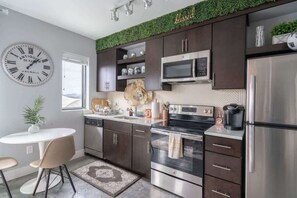 Fridge, microwave, oven, stovetop