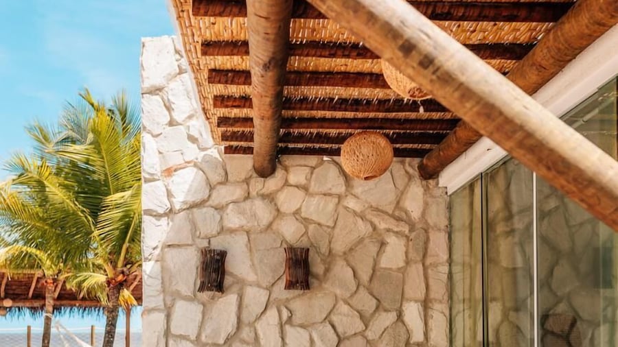 VILLA CANOE HOTEL