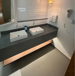 Hair dryer, towels, soap, shampoo