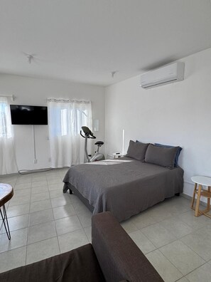 1 bedroom, WiFi, bed sheets - Chic Studio with AC, fitness equipment, WiFi in beautiful Ixtapa (Ixtapa)