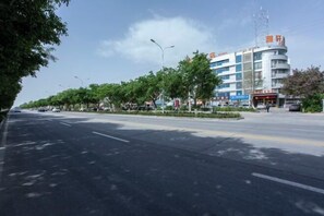 Miscellaneous - Korla Yalu Business Hotel (Korla)