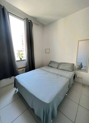 1 quarto, ferros/tábuas de passar roupa, Wi-Fi, roupa de cama