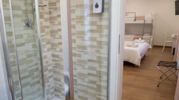 1 bedroom, in-room safe, iron/ironing board, WiFi