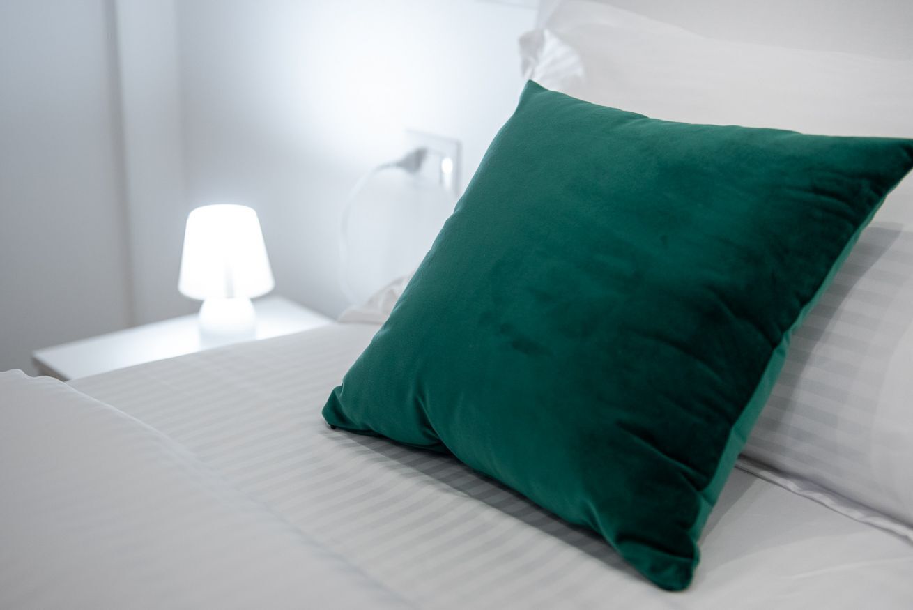 1 室のベッドルーム、セーフティボックス (室内)、アイロン / アイロン台、WiFi