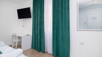 1 chambre, coffre-fort, fer et planche à repasser, Wi-Fi