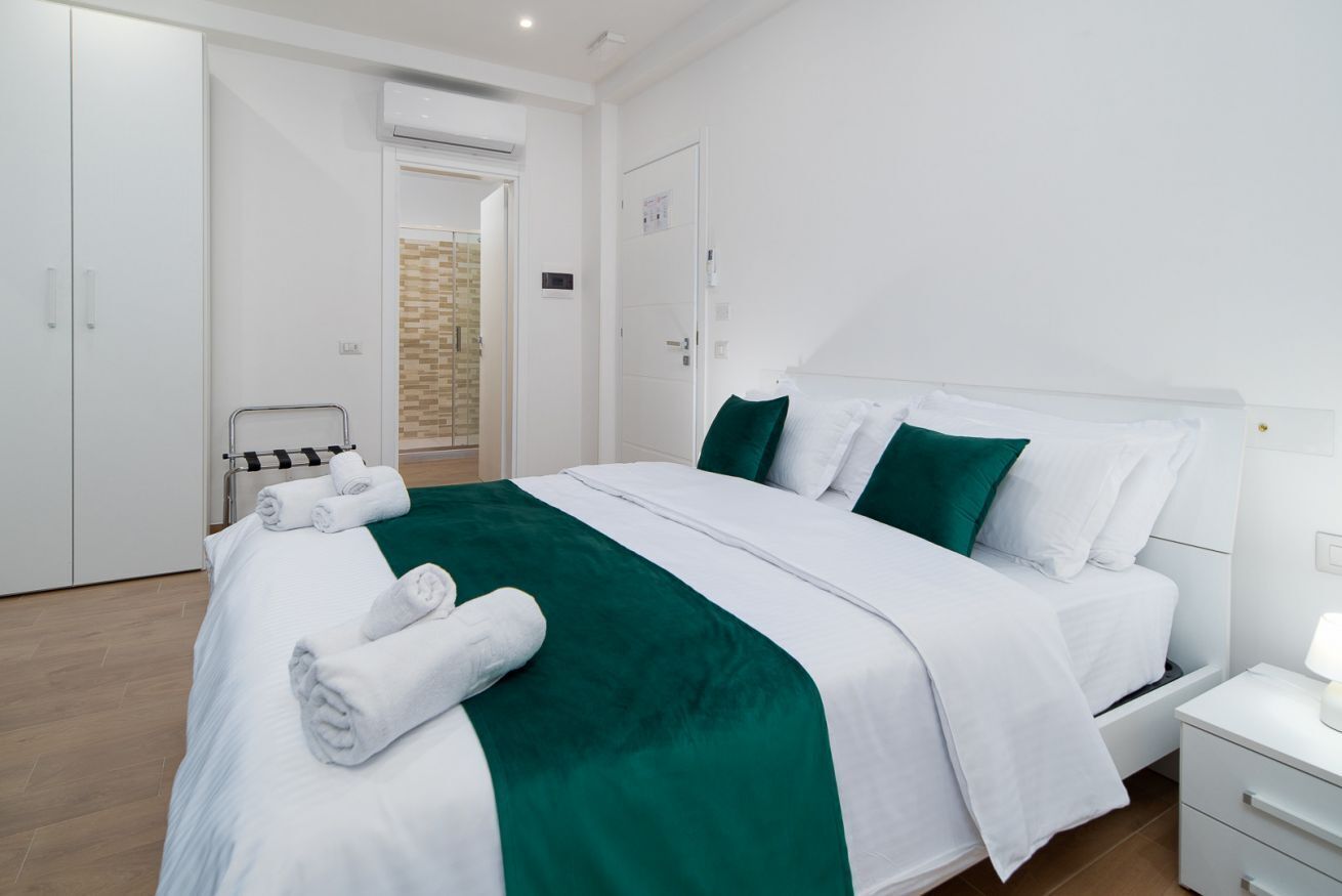 1 bedroom, in-room safe, iron/ironing board, WiFi