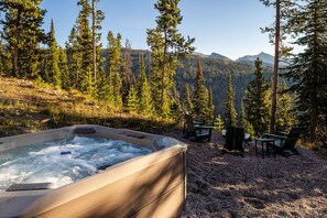 Bain à remous extérieur