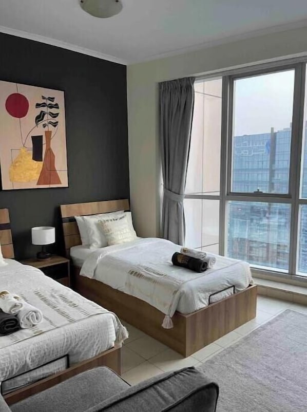 2 chambres, fer et planche à repasser, Wi-Fi, draps fournis
