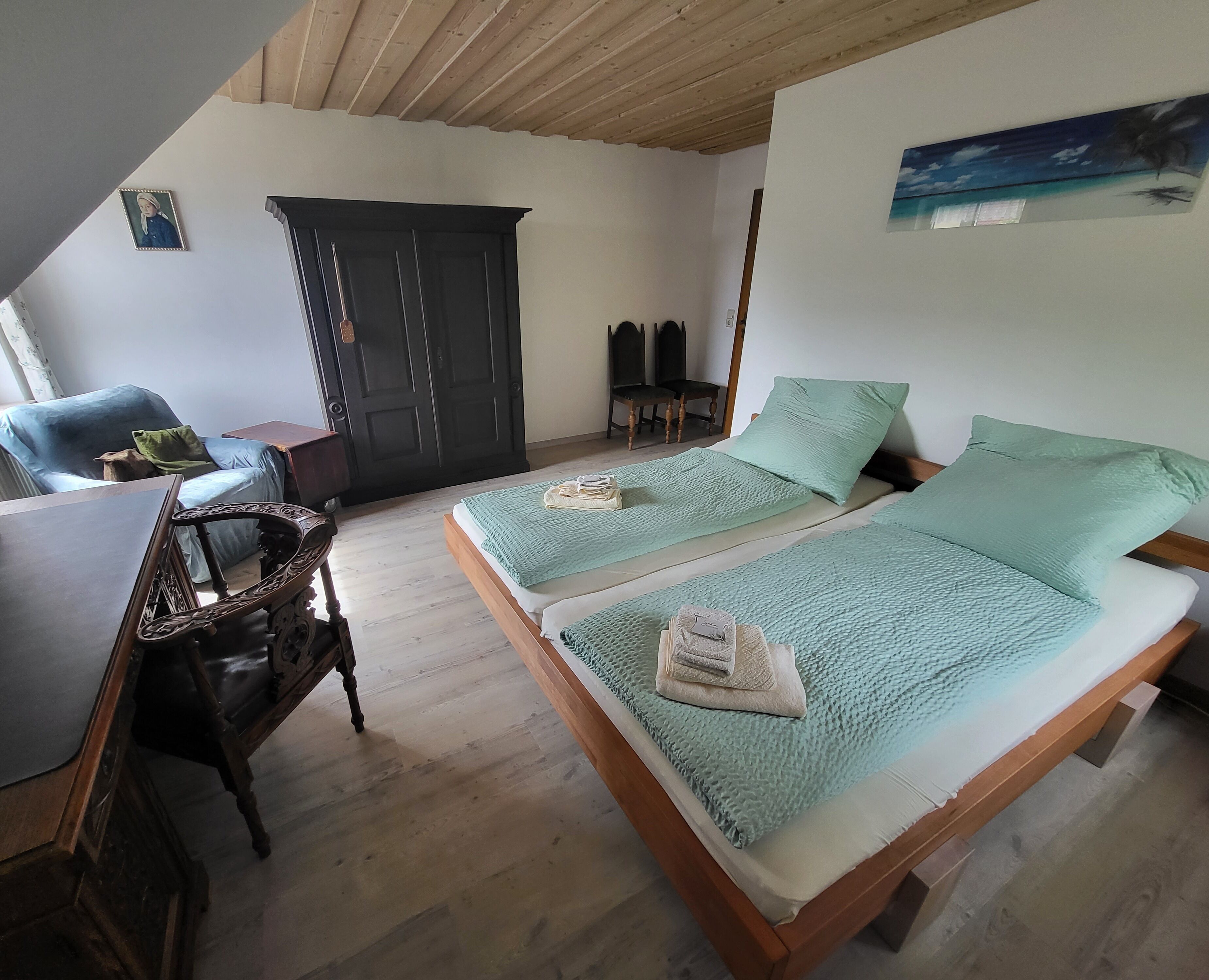 3 habitaciones, escritorio, cuna de viaje y wifi gratis 