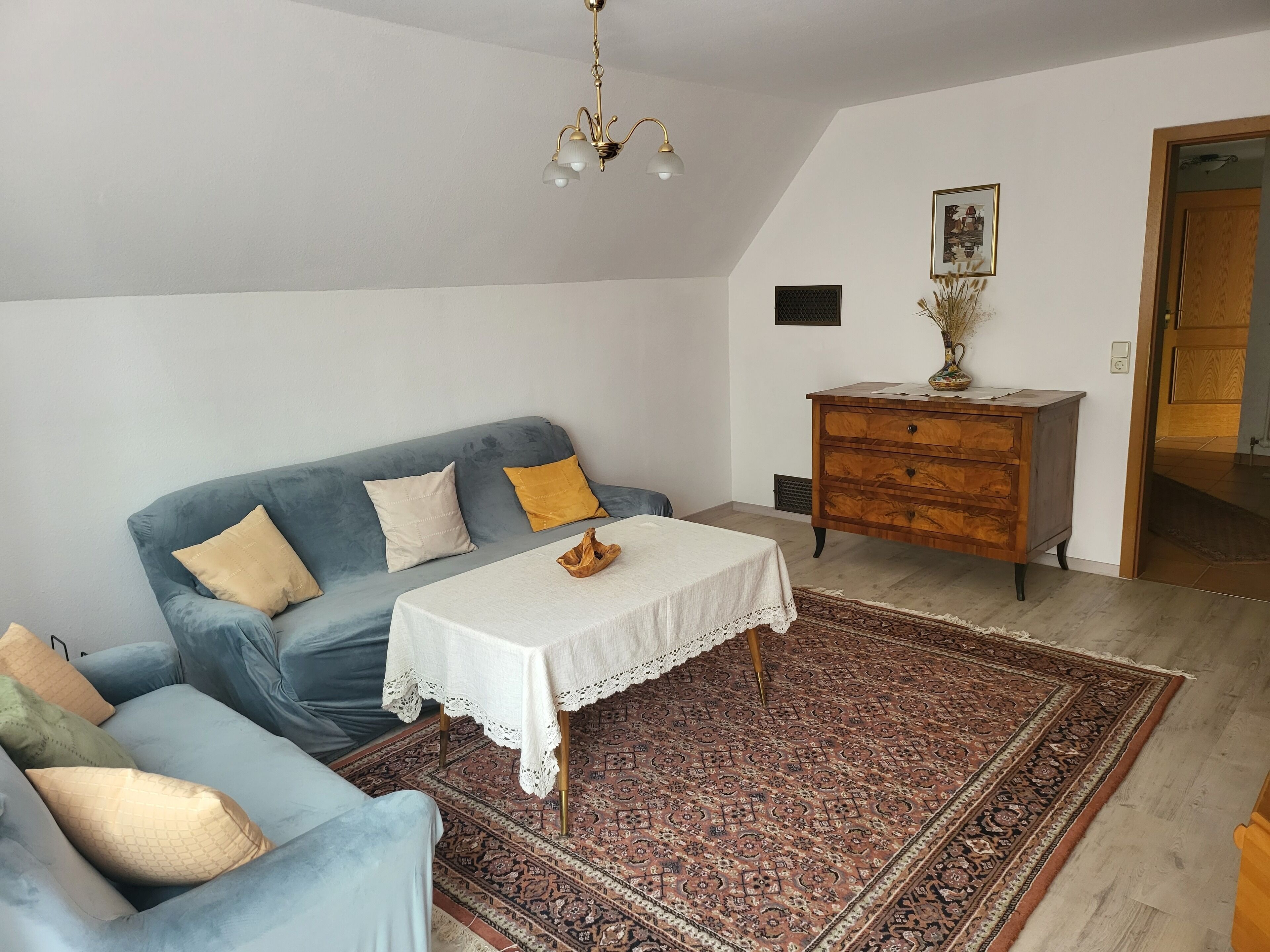 Große Ruhige Ferienwohnung In Segringen, Dachterasse, Fernblick Vom Grundstück - Feuchtwangen
