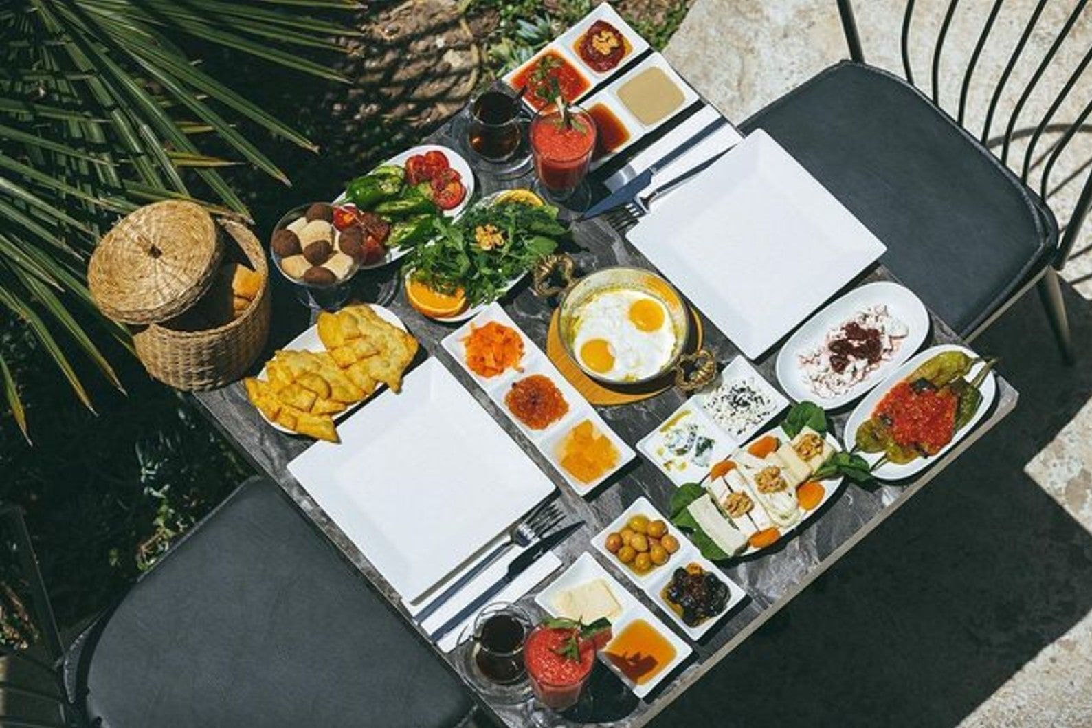Breakfast meal