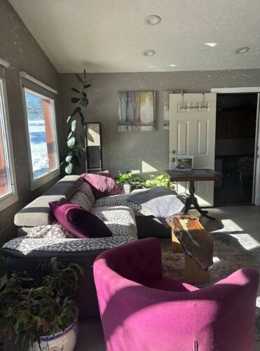 Poo's Corner! Relax w hot tub, mountains & stars!