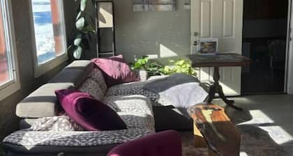 Poo's Corner! Relax w hot tub, mountains & stars!