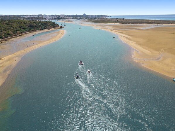 Beach - Townhouse w/ Rooftop & Sea View in Benagil (Benagil)