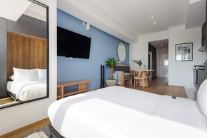 1 bedroom, iron/ironing board, travel crib, WiFi