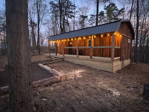 Hocking Hills -Brand New - Eaglerock Cabin
