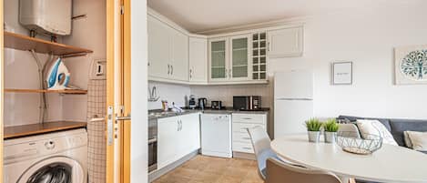 Fridge, microwave, oven, dishwasher