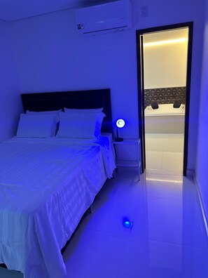 Cortinas blackout, tabla de planchar con plancha y wifi gratis