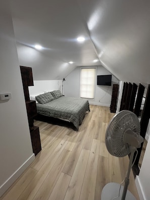 2 chambres, bureau, fer et planche à repasser, Wi-Fi gratuit