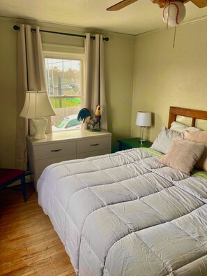 2 bedrooms, WiFi, bed sheets