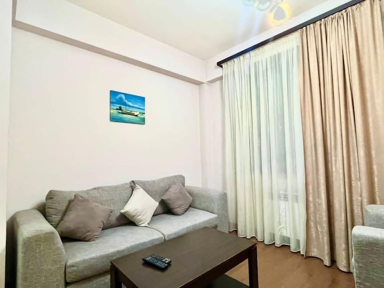 Black Cat Apartment With Stunning Views - Erevan