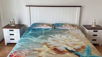 3 bedrooms, iron/ironing board, bed sheets