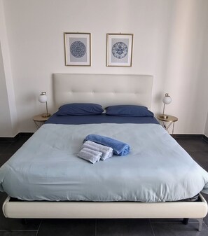 2 bedrooms, iron/ironing board, travel crib, free WiFi