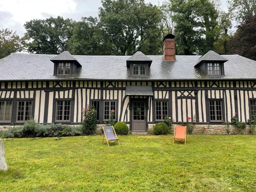 Maison de charme, 8 minutes de la mer, 5 chambres. Grand jardin.