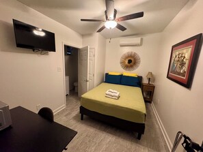 1 bedroom, desk, WiFi, bed sheets