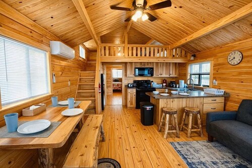 Cozy Cabin • Hot Tub • Wineries • Sunset Views 1