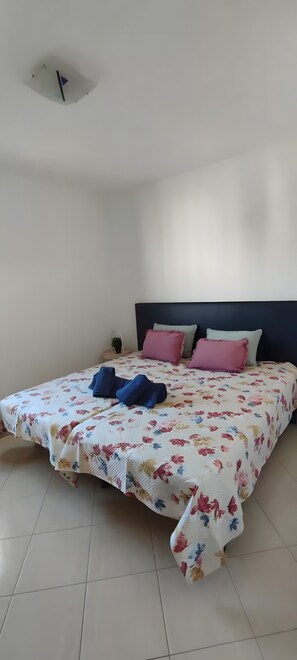 2 chambres, Wi-Fi gratuit, draps fournis