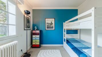 3 chambres, fer et planche à repasser, Wi-Fi gratuit, draps fournis