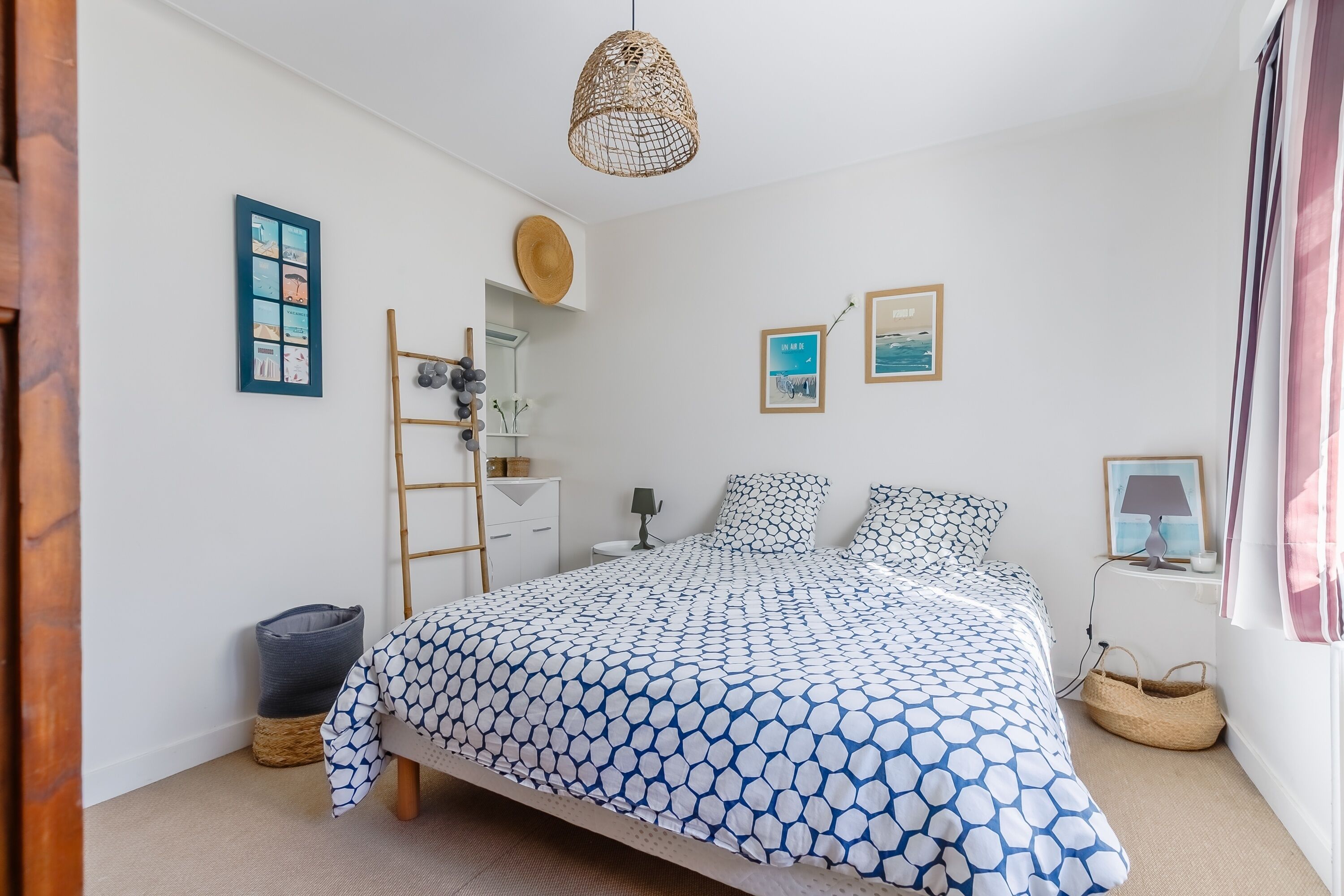 3 chambres, fer et planche à repasser, Wi-Fi gratuit, draps fournis