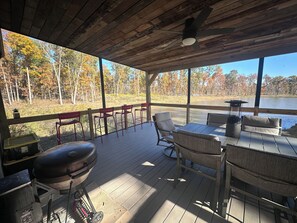 Outdoor dining - Hunter's Heaven overlooking private lake on 30 acres. (Kinmundy)