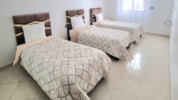 2 bedrooms, iron/ironing board, WiFi, bed sheets