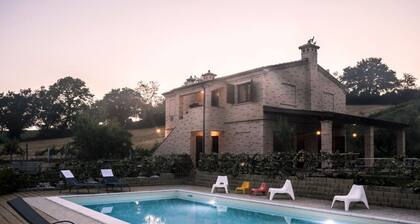 Villa Aurora - Osimo, new villa with swimming pool