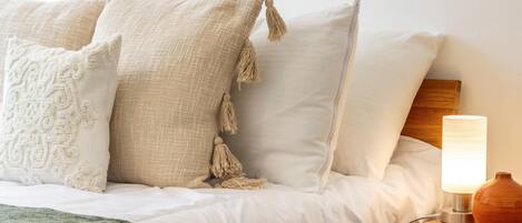 1 غرفة نوم ومكواة/لوح كي وواي فاي مجانًا وملاءات أسرّة