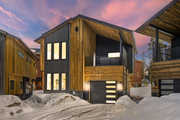 Your Luxury Elev8 Villa