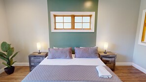 4 bedrooms, WiFi, bed sheets