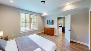 4 bedrooms, WiFi, bed sheets - 4 Bedroom near Dollywood!- Unit 712, 4 Bedroom near Dollywood!- Unit 712 (Pigeon Forge)