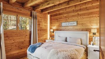 4 chambres, fer et planche Ă  repasser, accĂšs Internet, draps fournis