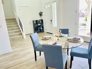 Dining - spacious bedroom 5 in pristine & restful home (Woodland)