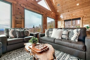 Smart-TV, peis, videospill og fotballspill