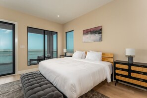 5 chambres, accès au Wi-Fi (inclus), literie fournie