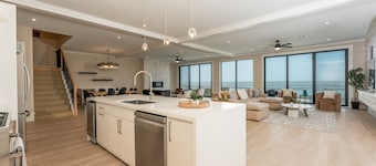 Newly Built Large Bayfront Home w Pool, only 15 Min from SPI