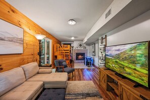 TV connectée, cheminée