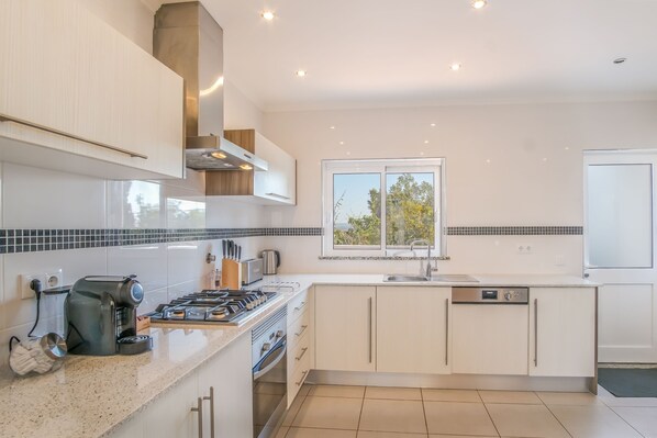 Fridge, microwave, oven, dishwasher