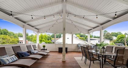 *Trackside* Penthouse | Downtown | Southern Charm