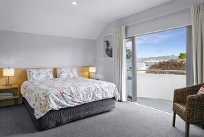 3 Schlafzimmer, Schreibtisch, Bügeleisen/Bügelbrett, kostenloses WLAN